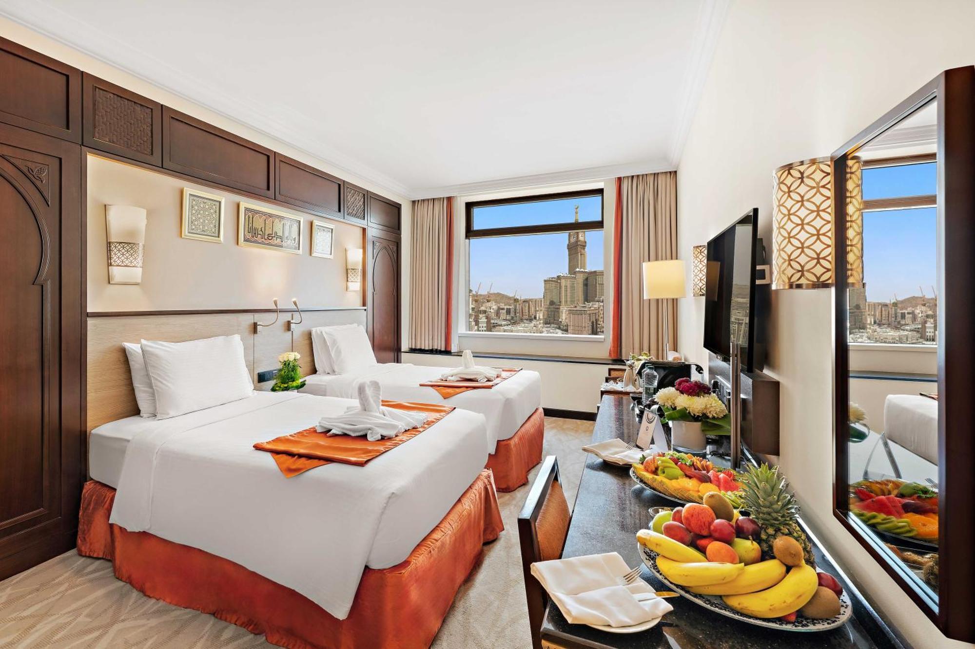 Anjum Makkah Hotel Mekka Kültér fotó A room at the hotel